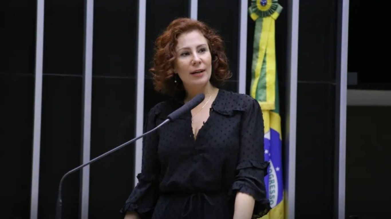 STF condena Zambelli a 5 anos por porte ilegal de arma; veja quem votou a favor e contra a deputada