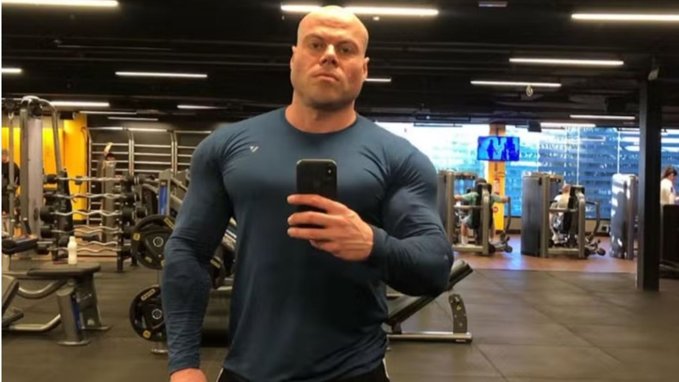 Polícia revela que companheira suspeita de matar fisiculturista em SC era foragida por latrocínio; saiba mais