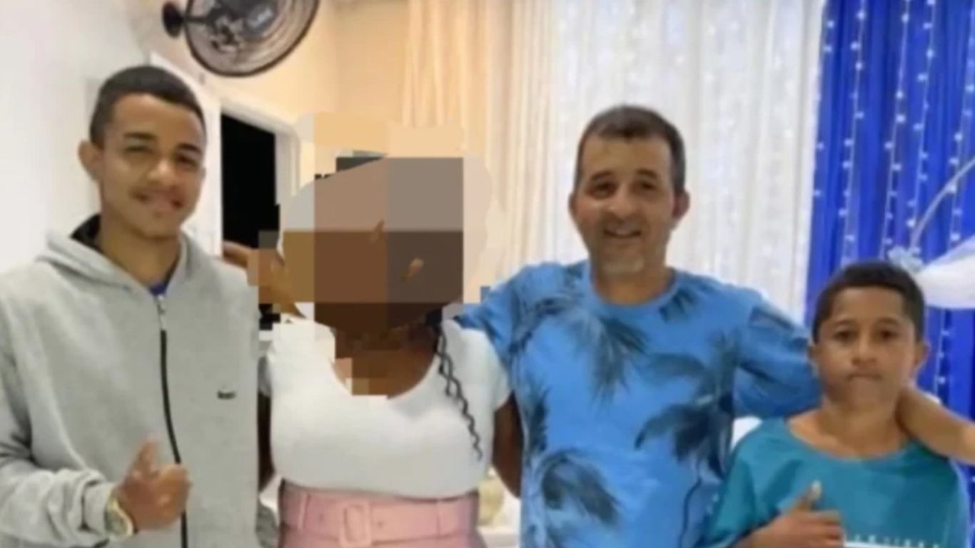 Pai dos cantores mirins Samuel e Mateus recebe alta após acidente na Bahia