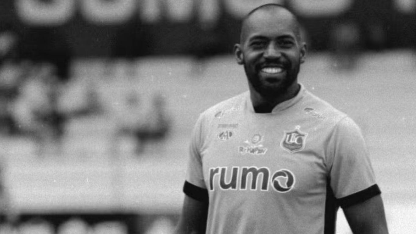 Luto no futebol: ex-goleiro Neneca morre aos 45 anos durante jogo em MT