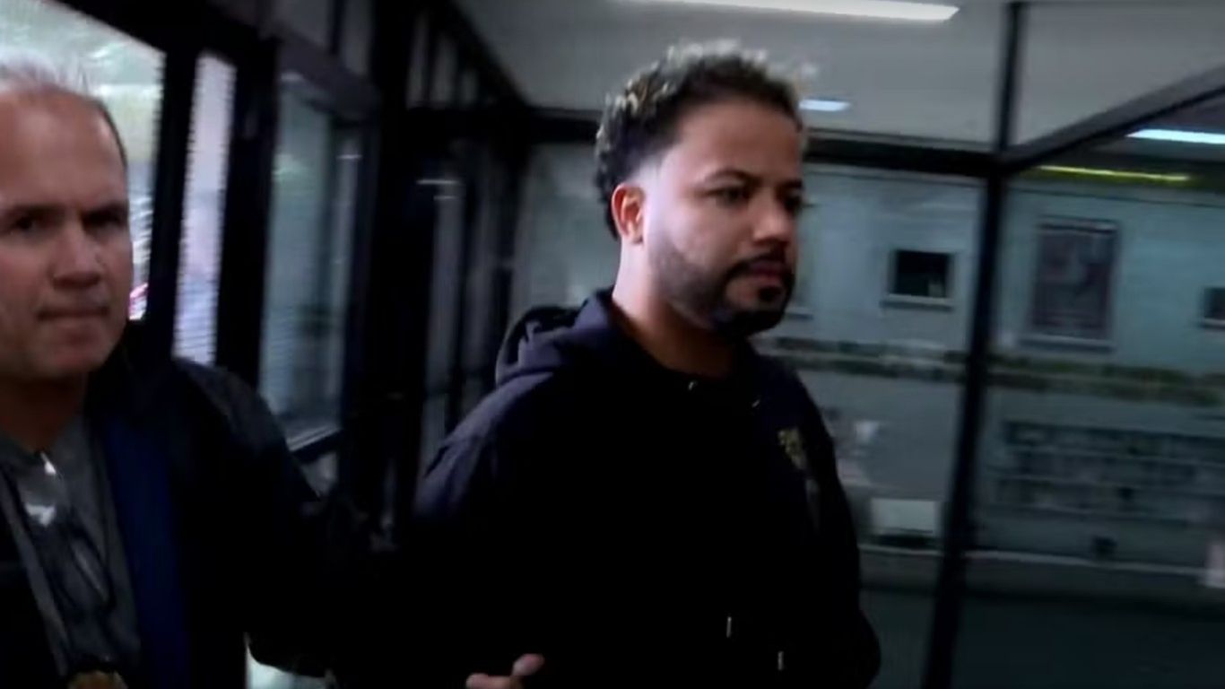 Justiça torna réus Hytalo Santos e o marido por produção de conteúdo com menores