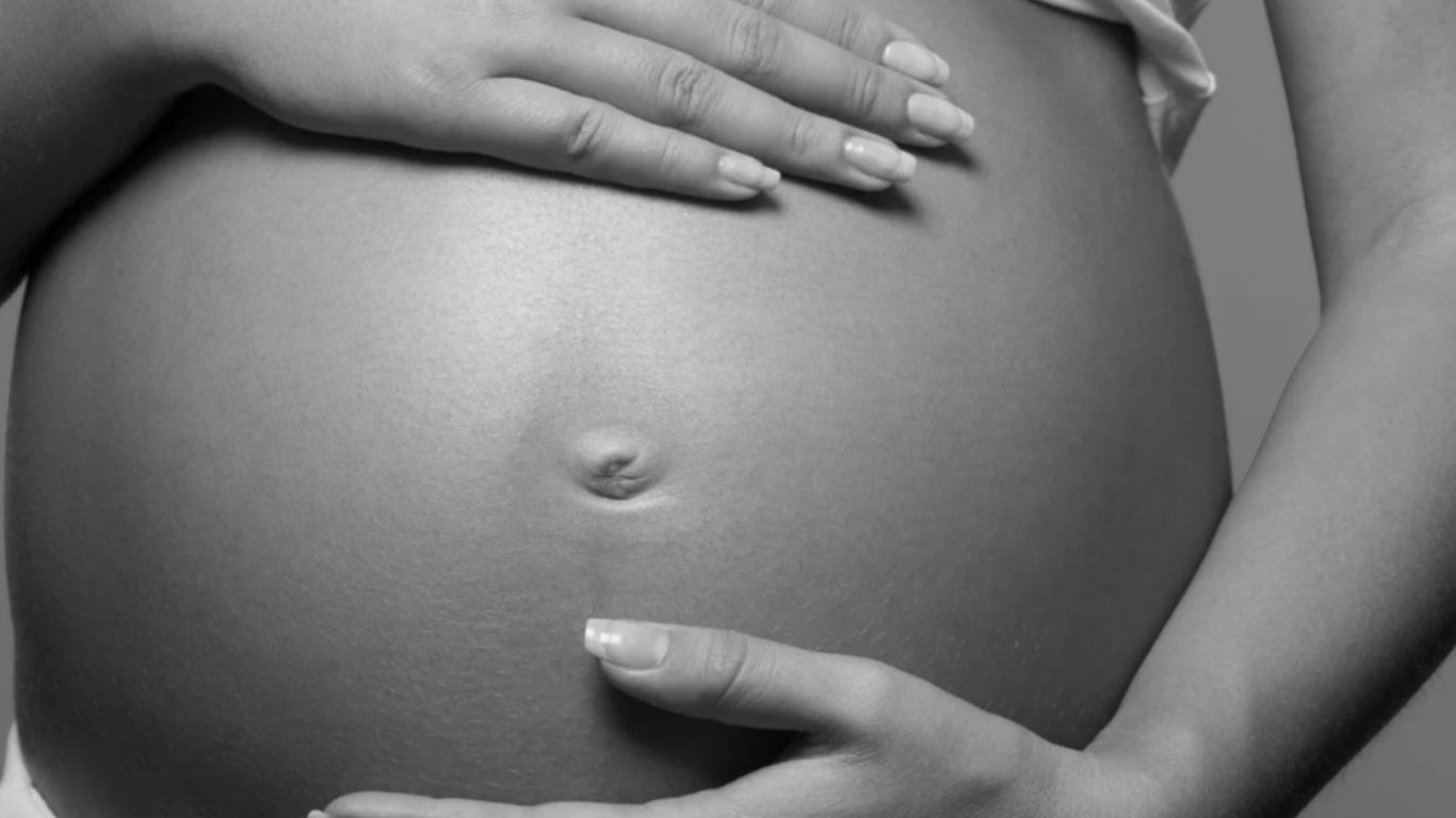 Grávida de 5 meses é baleada dentro de casa na Grande Vitória