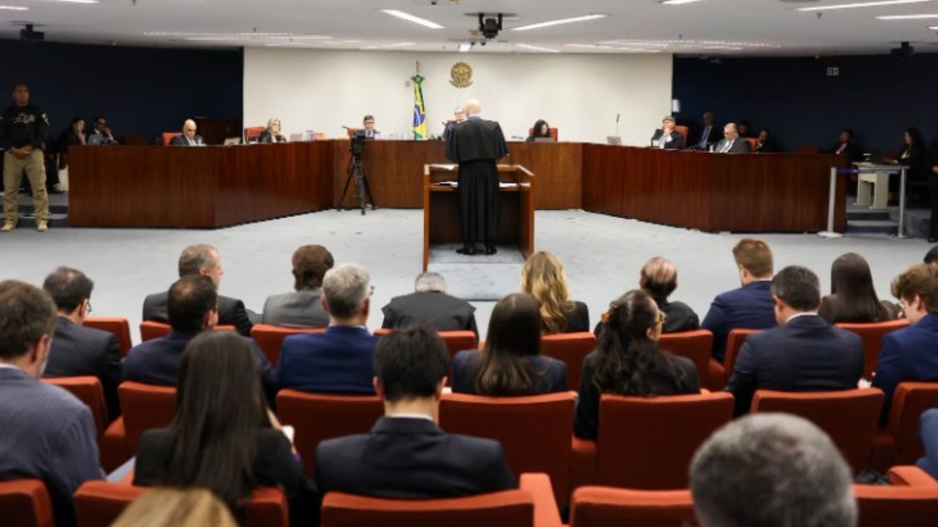 Saiba como foi o 1º dia do julgamento no STF; sessões continuam hoje