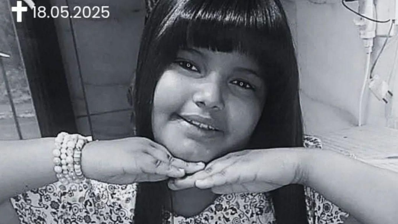 Menina de 10 anos morre engasgada com pedaço de carne; mãe se emociona ao falar do caso