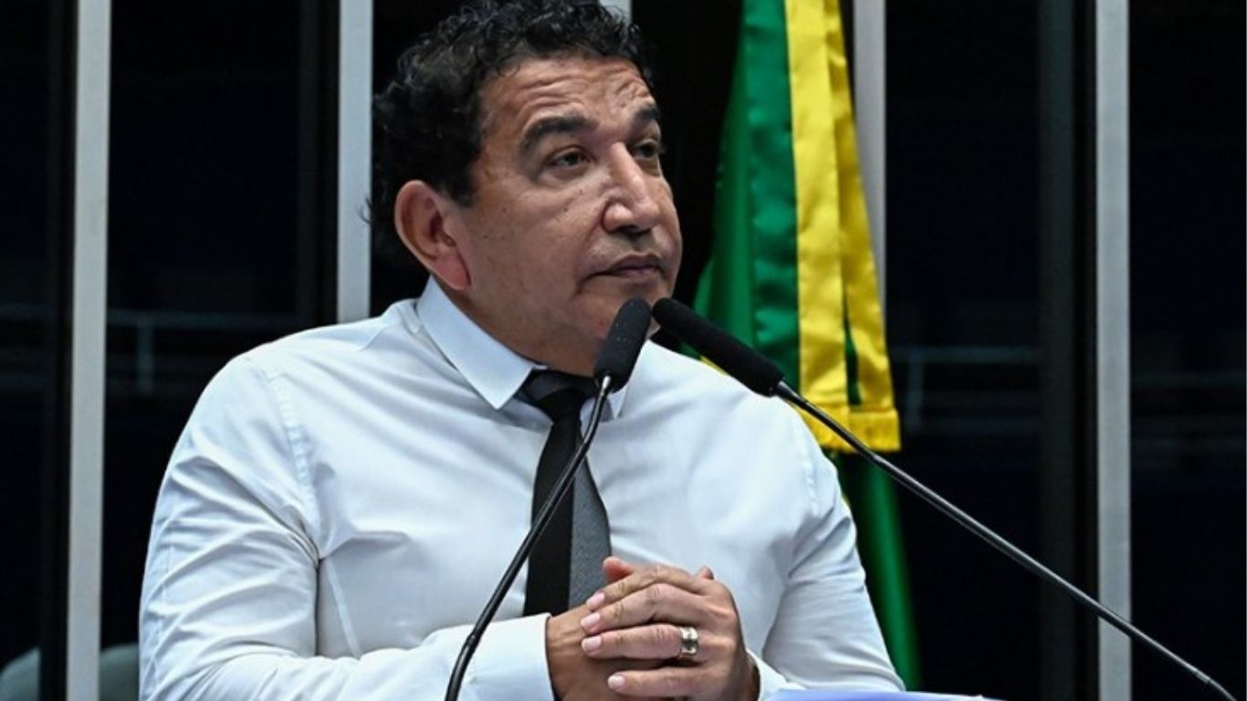 Senador propõe “Dia Nacional da Vergonha” em referência ao julgamento de Bolsonaro; entenda o projeto
